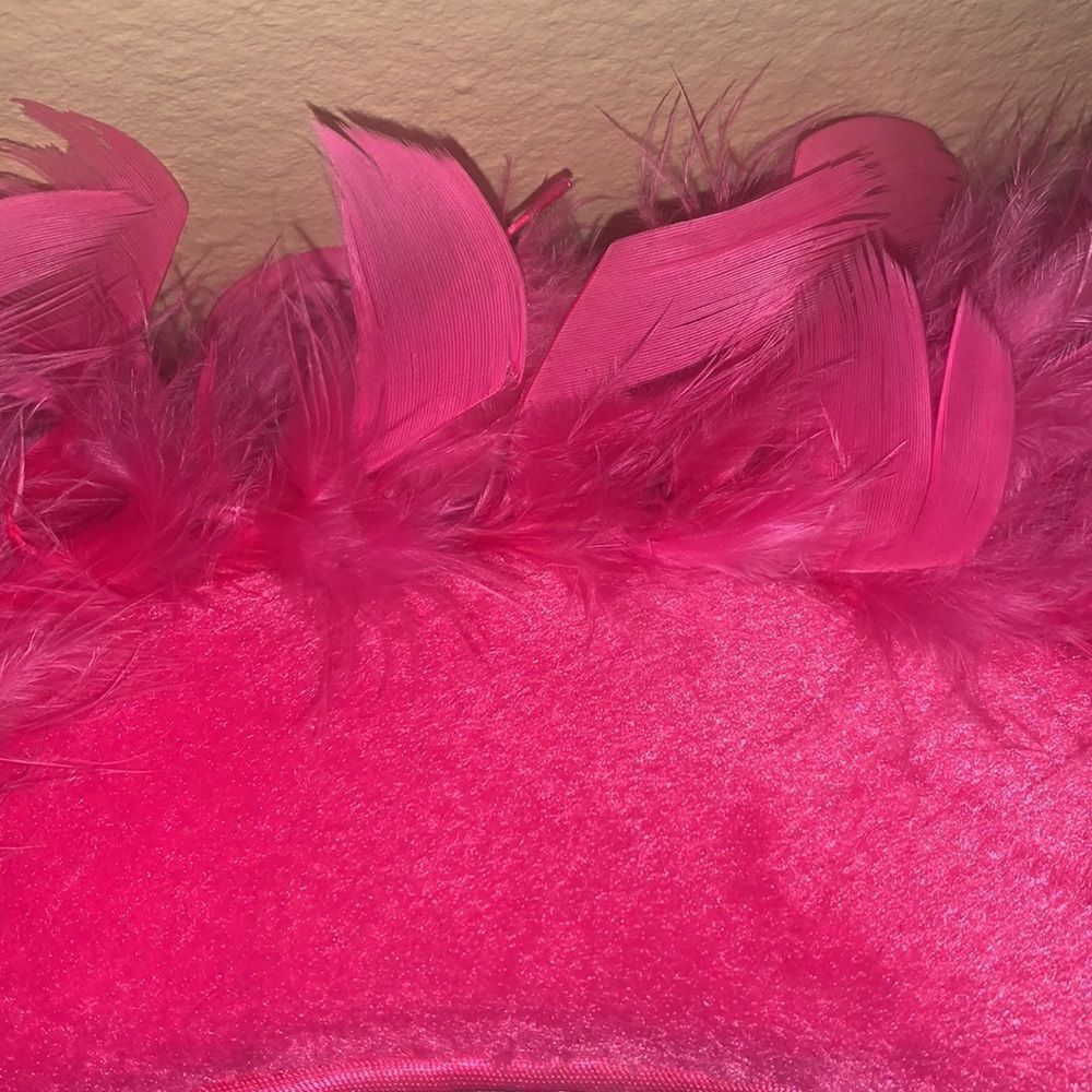 Pink Feather Round Mirror - Picture 3 of 8